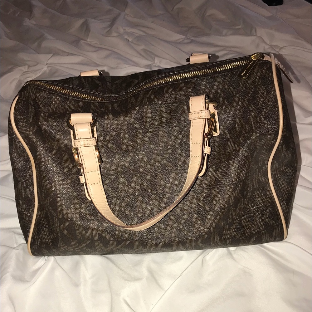 MK PURSE